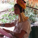 Длинношеяя женщина с севера Таиланда